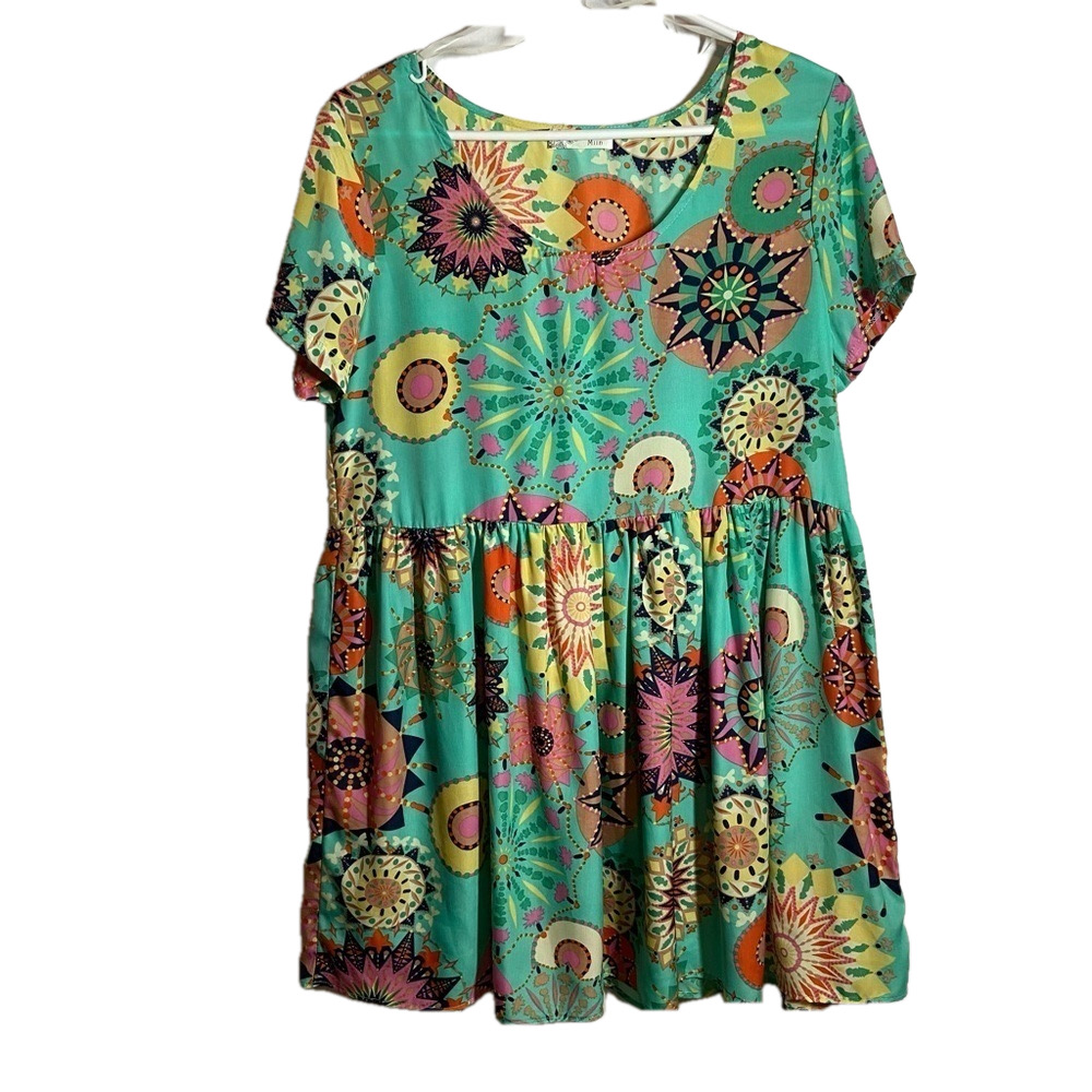 Miin tunic/dress Green with multi print. Size L BOHO. NWOT